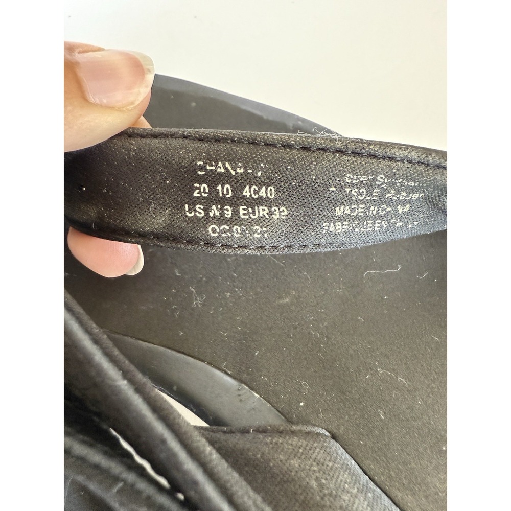 Olukai Flip Flops Beach Sandals Black Women's Size 9 - Picture 3 of 3